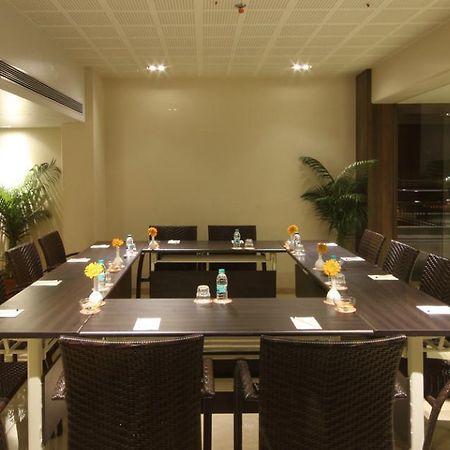 The Maharaja Business Hotel Βομβάη Εξωτερικό φωτογραφία